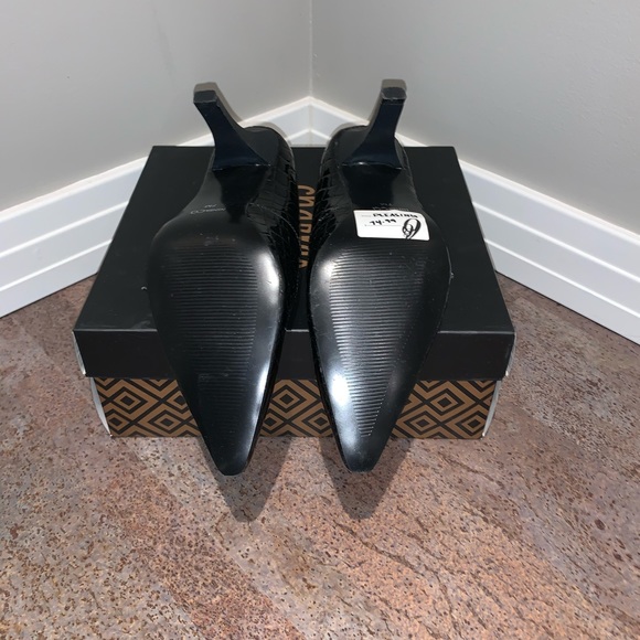 Brand new Nine & Co by Nine West Black Pumps - Picture 3 of 3